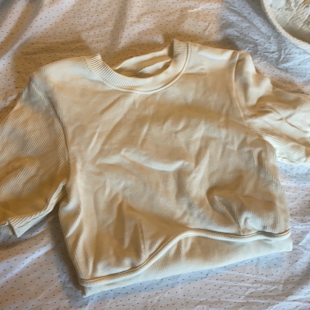 Fabletics athletic top - Picture 3 of 3